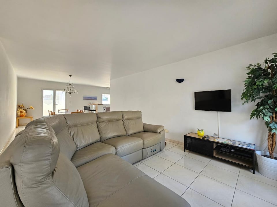 Villa lumineuse pour 6, proche plage et commerces - FR-1-476-26 House in La Faute-sur-Mer