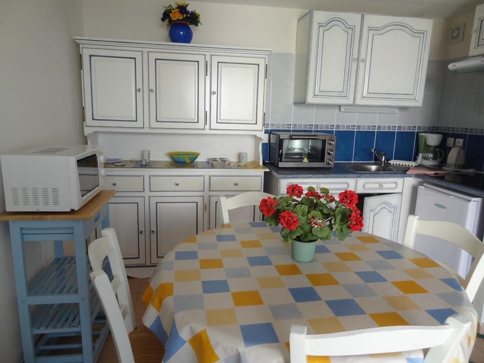 Maisonnette avec piscine à 1800m de la plage - FR-1-476-35 House in La Faute-sur-Mer