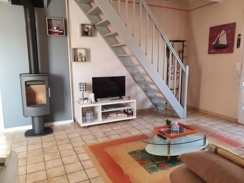 Charmante maison proche centre, 5 pers, jardin - FR-1-476-42 House in La Faute-sur-Mer