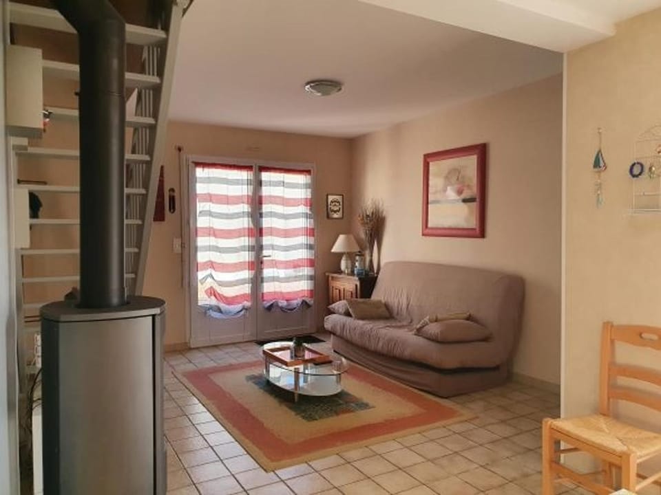 Charmante maison proche centre, 5 pers, jardin - FR-1-476-42 House in La Faute-sur-Mer