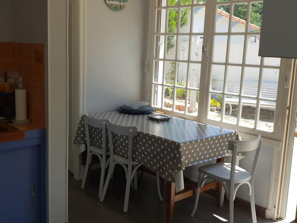 Maison de charme rénovée, proche plage et commerces - FR-1-476-76 House in La Faute-sur-Mer