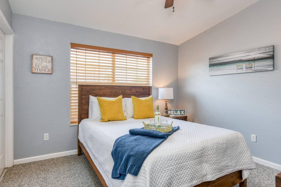 Surf Perch - 10th St. House in Saint Augustine Beach
