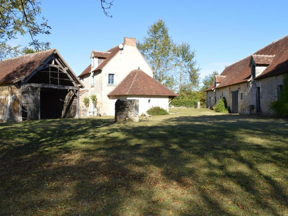 Moulin atypique du XVème siècle avec jardin clos - FR-1-381-483 House in Centre-Val de Loire
