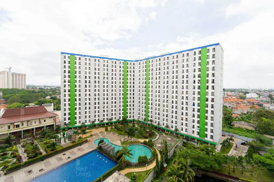 Property building, Swimming pool