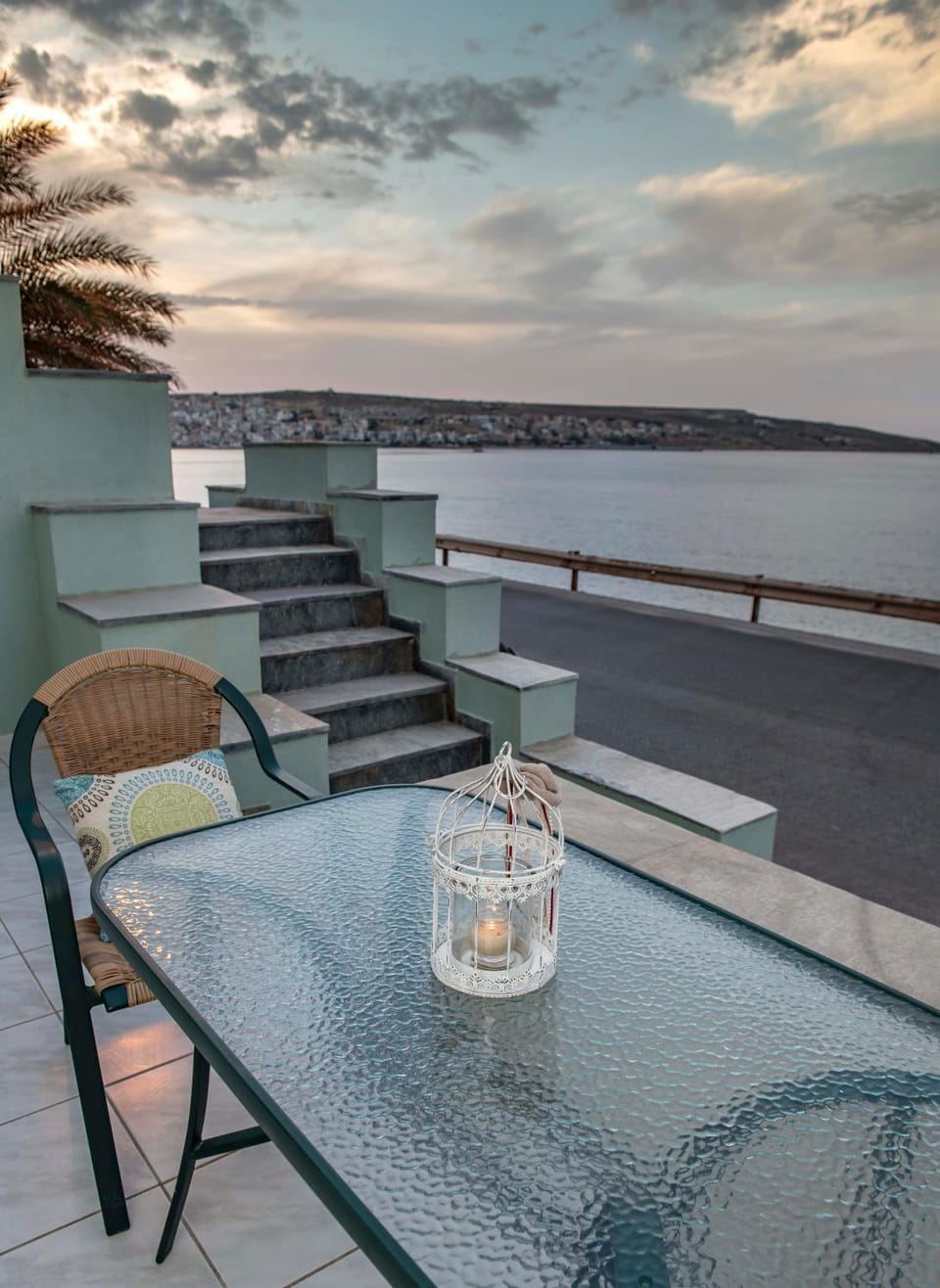 Sunrise Beachfront Apartment Apartment in Lasithi