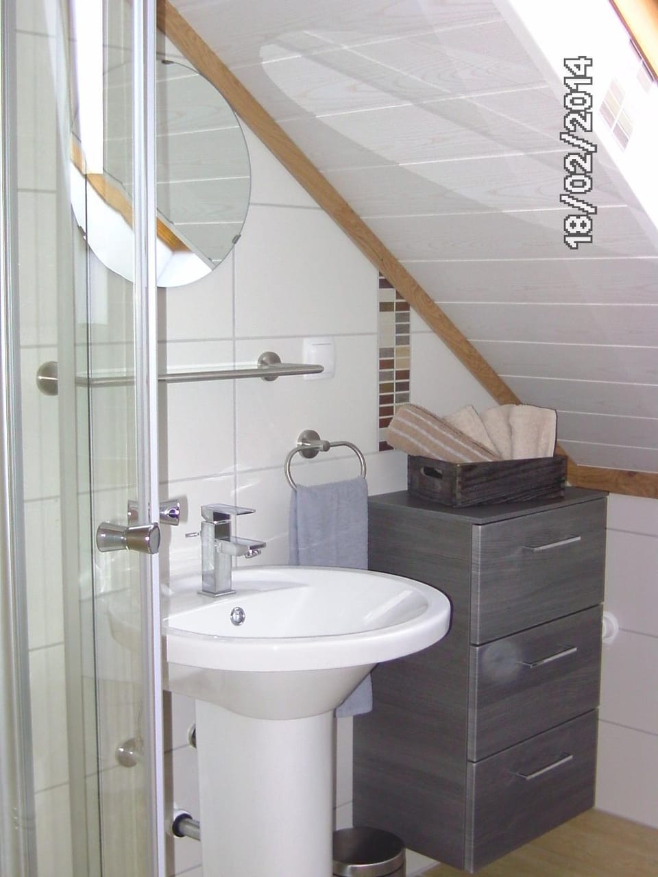 Shower, Toilet