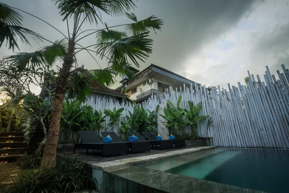 Pool view, Swimming pool
