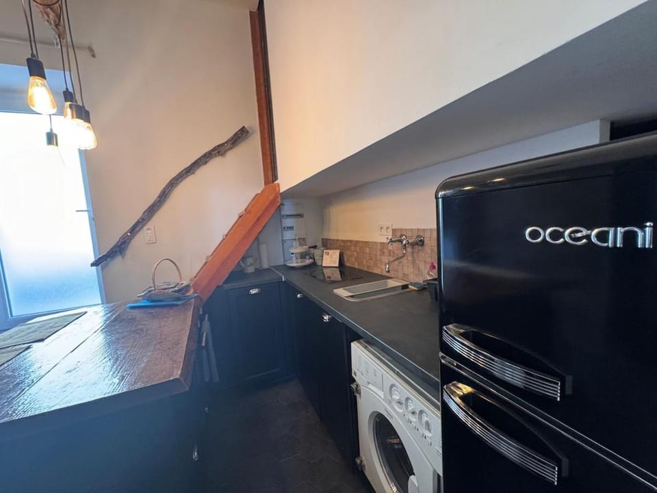 oven, stove, washing machine, dryer, kitchen