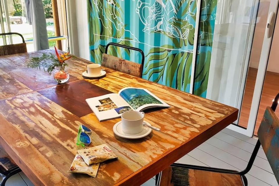 Decorative detail, Dining area