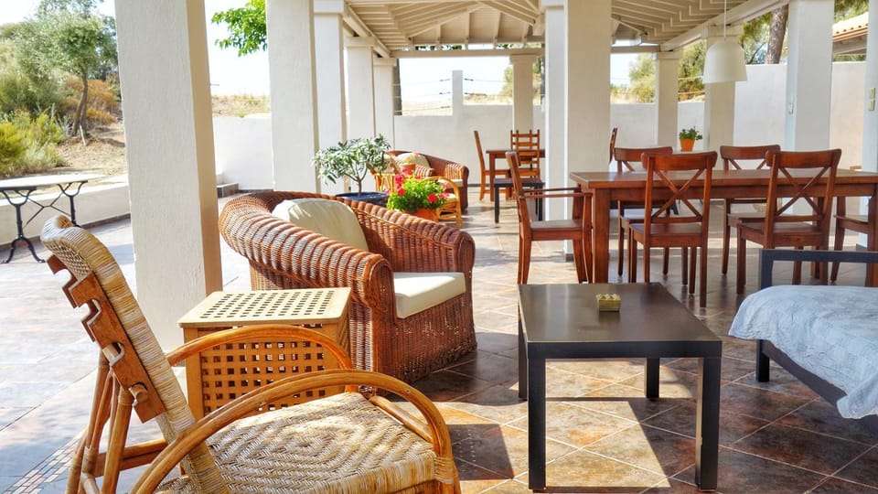 Patio, Balcony/Terrace, Seating area, Dining area