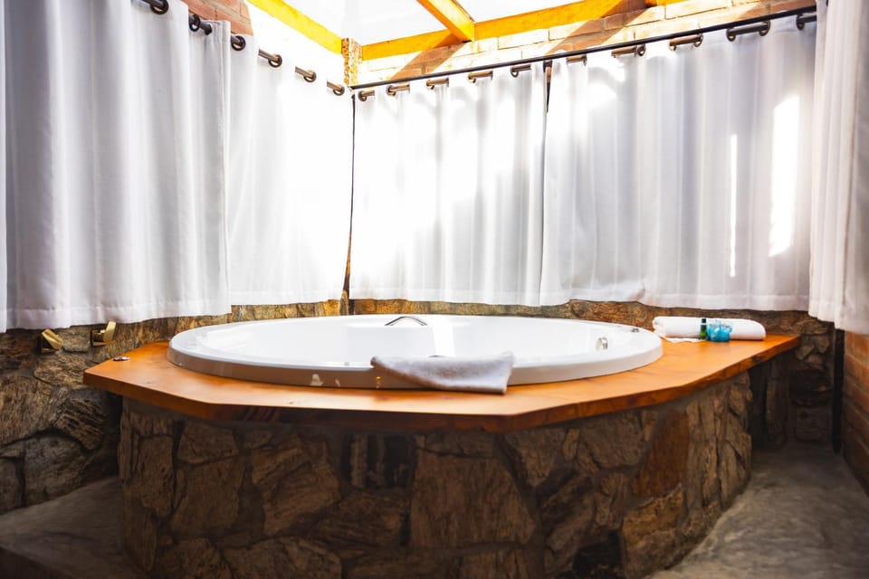 Hot Tub, Bath