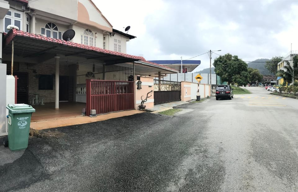 Lepak-Lepak Homestay @Alor Akar Kuantan House in Pahang, Malaysia
