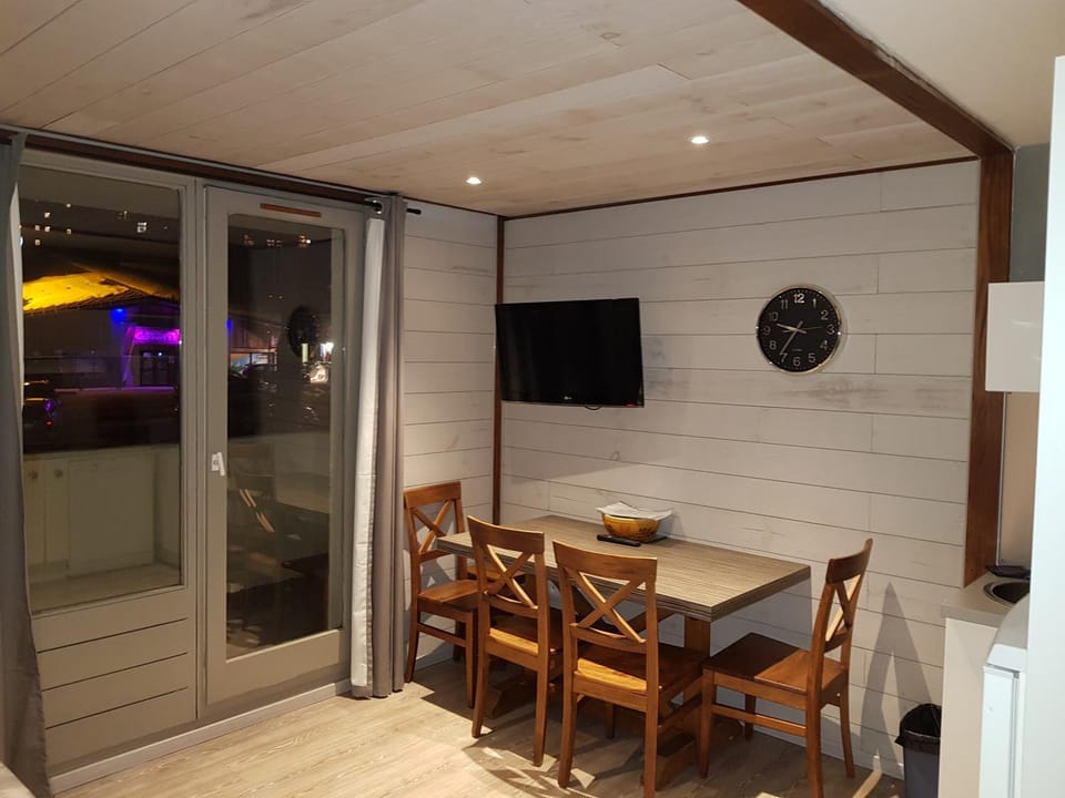 Appart 4/5 pers résidence 4* des Bergers pieds des pistes Apartment in Huez