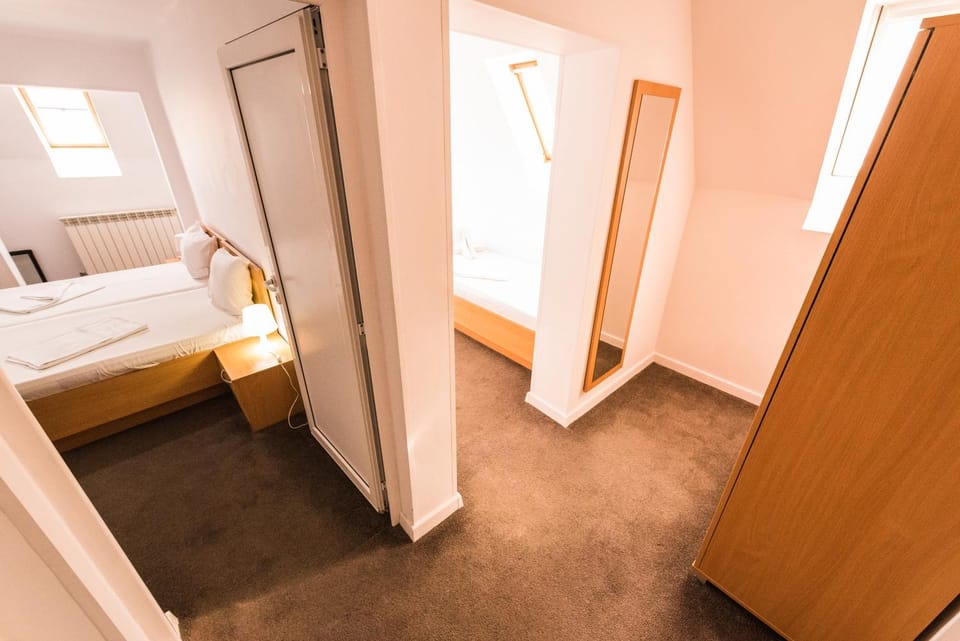 Bed, View (from property/room), Bedroom, Family