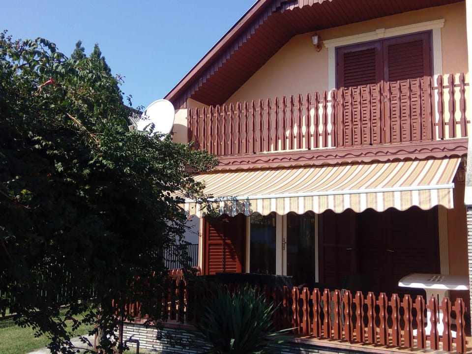 Üttörő út 177 B Villa in Hungary