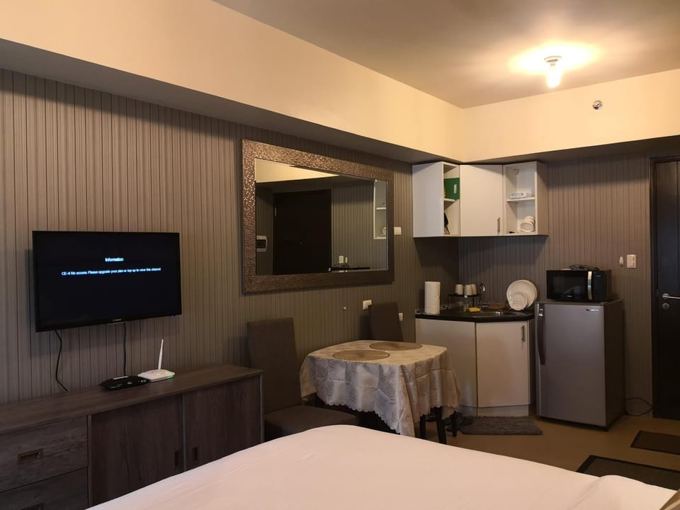 Centrio Tower Beside Ayala Studio Unit with Balcony 23 Apartment in Cagayan de Oro