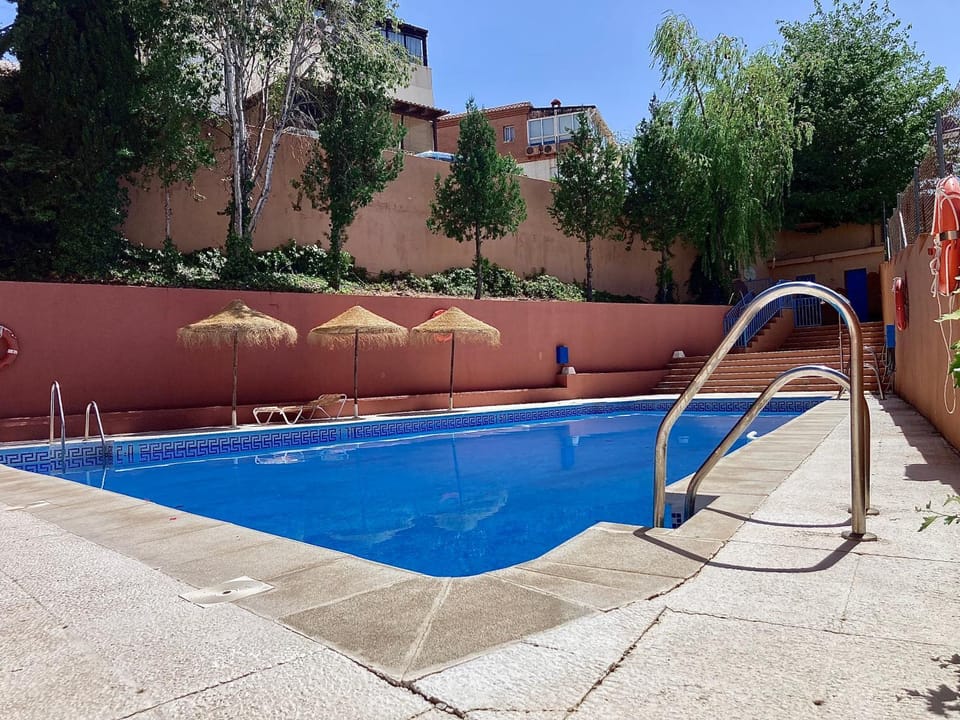 Day, Pool view, Swimming pool, Swimming pool, sunbed