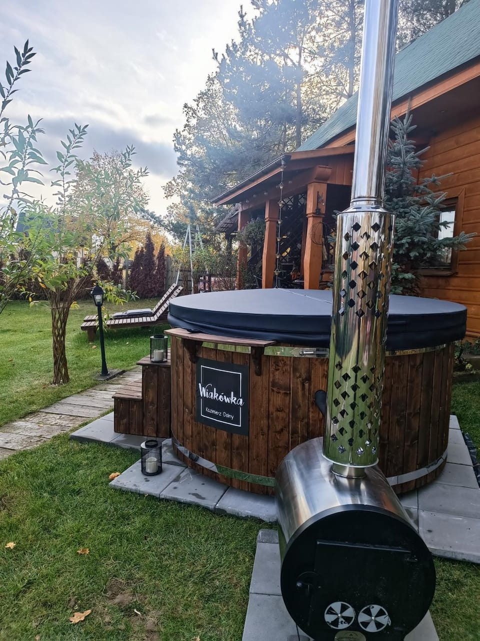 Garden, Hot Tub