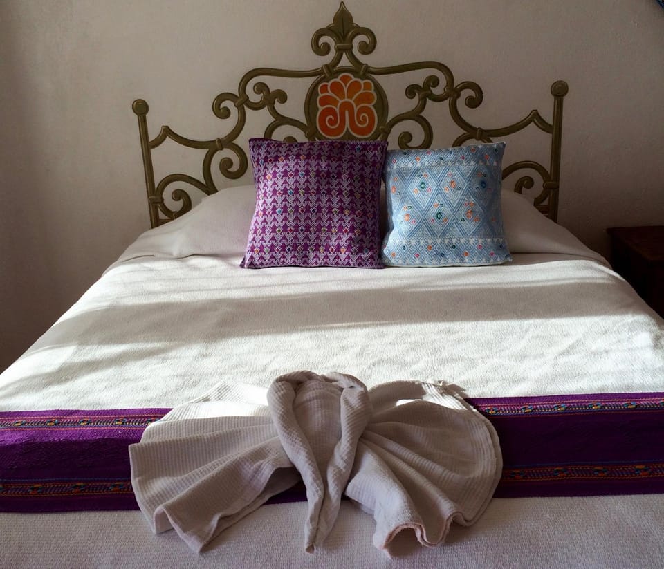 Bed, bunk bed