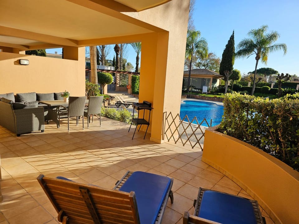 Citadela I, Golfe, Pool and Falesia Beach Apartment in Olhos de Água