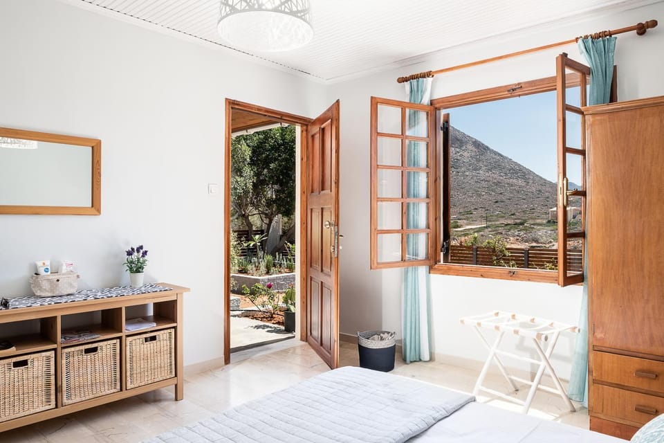 Levanda Home House in Crete