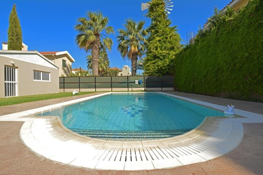 Villa Daryah Sirina Bay Villa in Paralimni