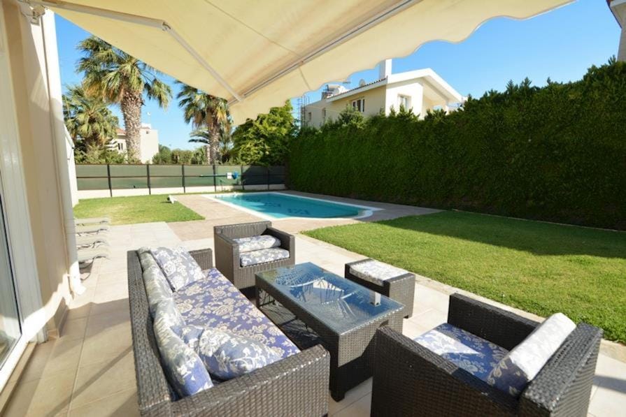 Villa Daryah Sirina Bay Villa in Paralimni