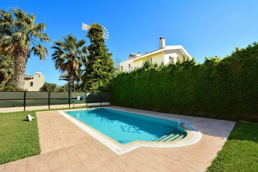 Villa Daryah Sirina Bay Villa in Paralimni