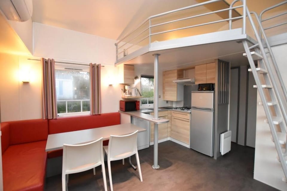 Camping Humawaka Campground/ 
RV Resort in French Riviera