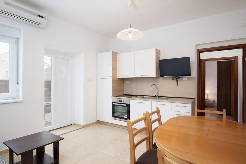 Apartments Jakoplić Bed and Breakfast in Premantura