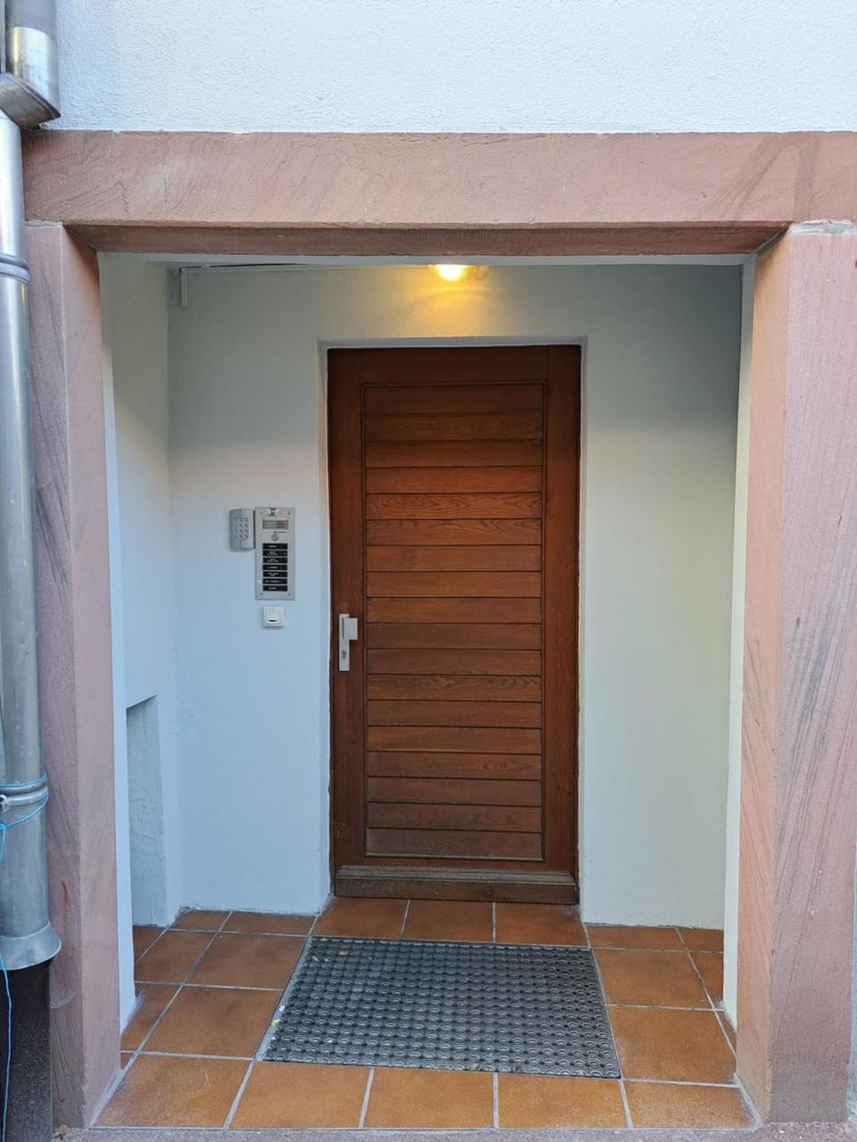 Facade/entrance