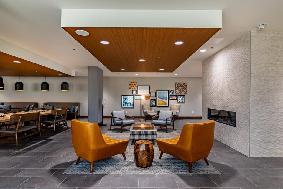 Four Points by Sheraton Brunswick Hotel in Dock Junction