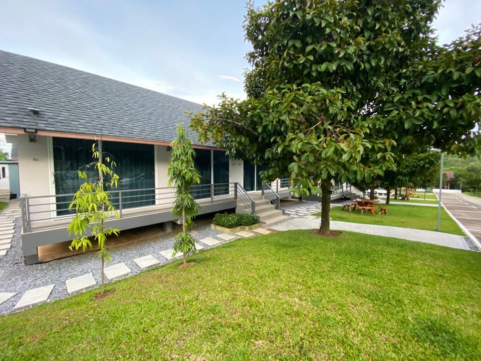 Property building, Garden view