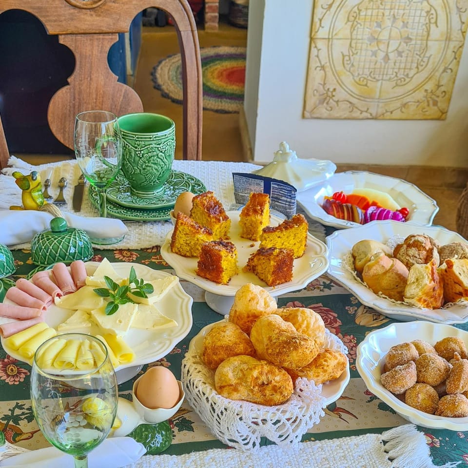 Food and drinks, Breakfast, Continental breakfast, Buffet breakfast