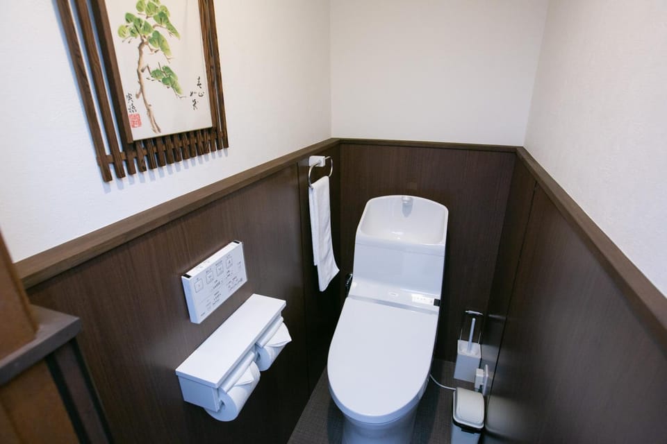 Toilet, Bathroom