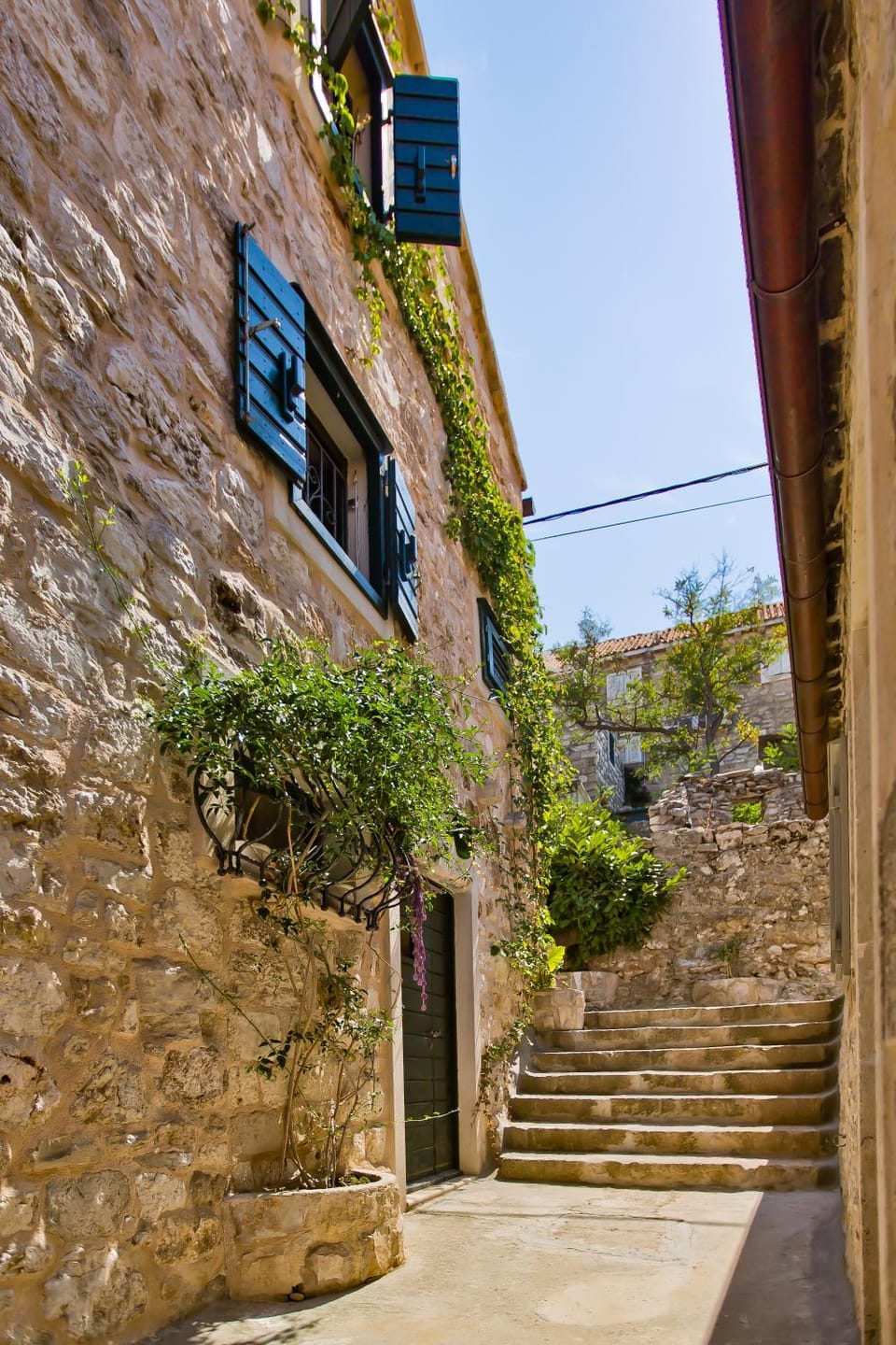 Property building, Day, Other