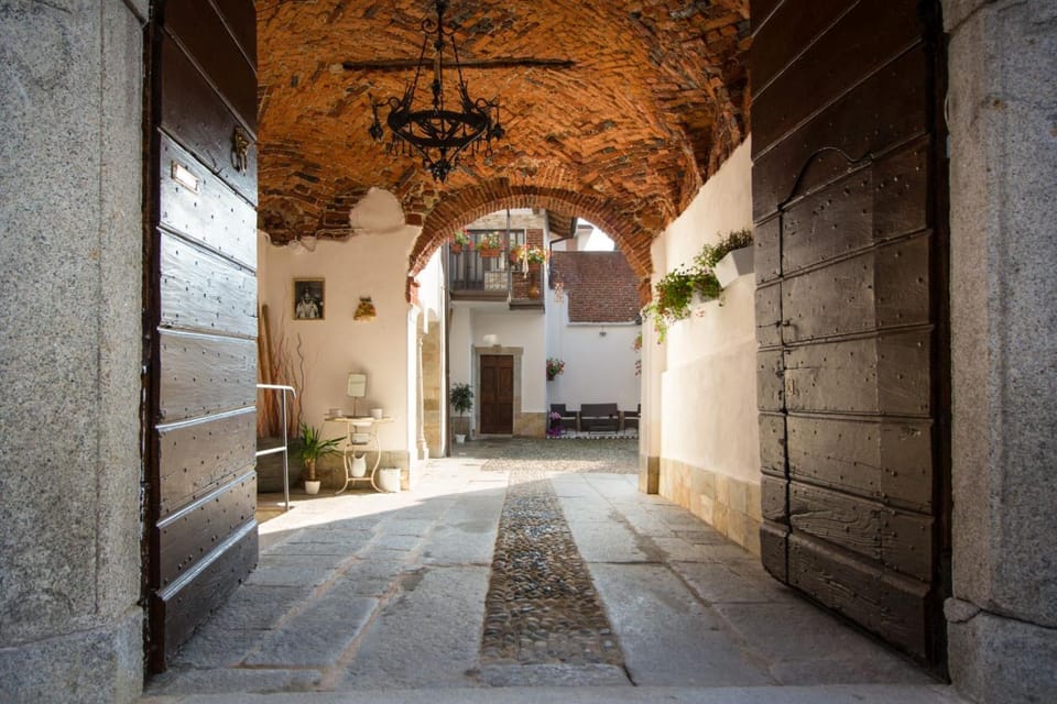 Loft & Espace Maison 1706 Lago Orta Bed and Breakfast in Piedmont