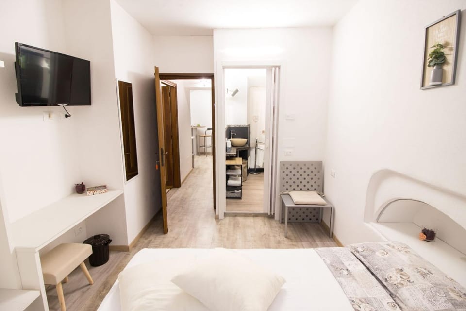 Loft & Espace Maison 1706 Lago Orta Bed and Breakfast in Piedmont