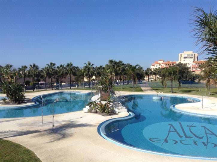 Swimming pool