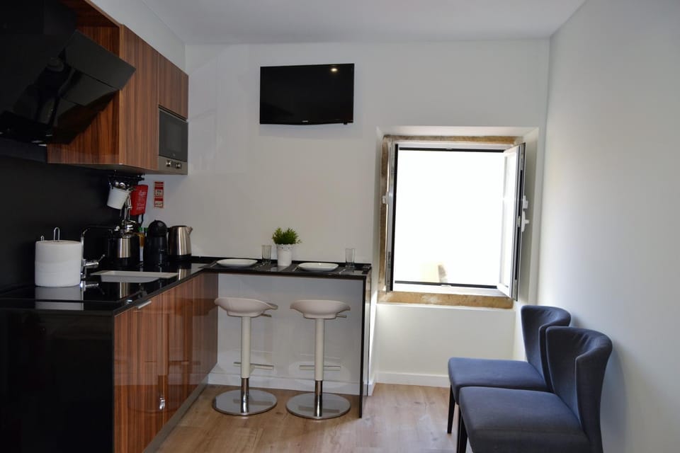 TV and multimedia, Kitchen or kitchenette, Seating area, Dining area, minibar, oven, stove