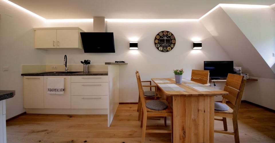 Property building, Kitchen or kitchenette, Living room