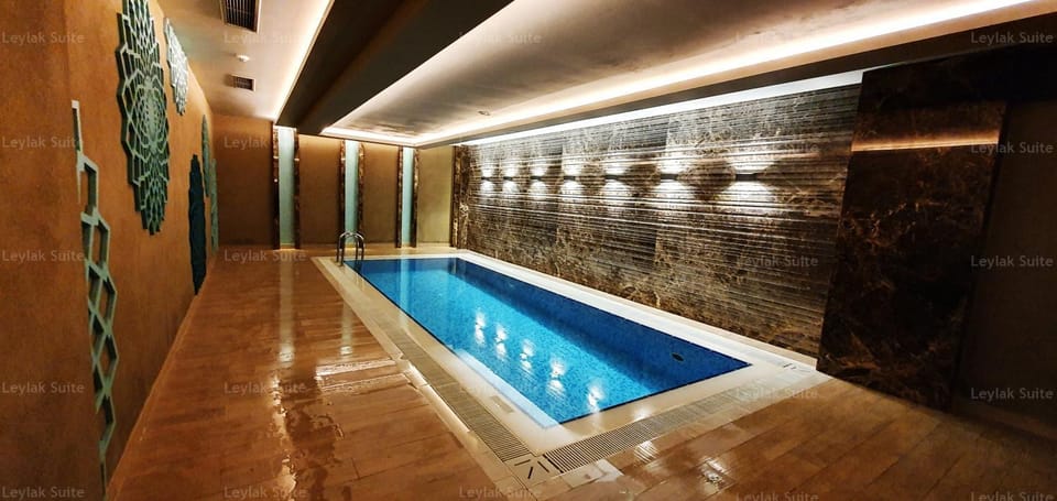 Pool view, Swimming pool, Swimming pool
