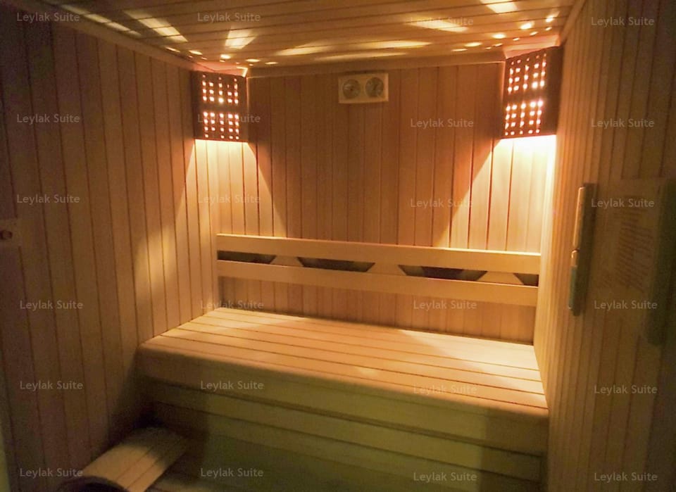 Sauna, Steam room