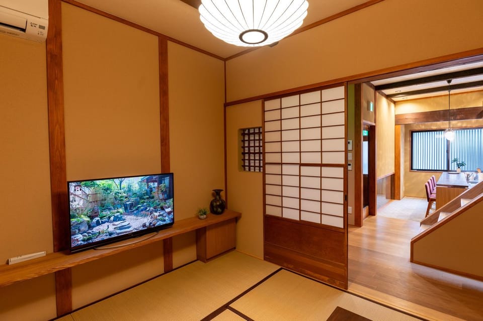 Suiren Traditional Boutique Townhouse Villa in Kyoto