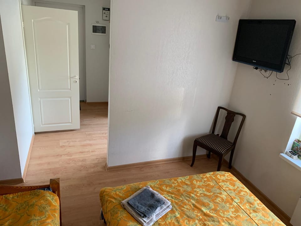 Piiri 12, white Apartment - 2 big beds - Very Cute Apartment Apartment in Estonia