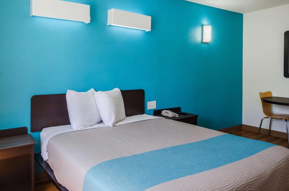 Photo of the whole room, Bedroom, On site