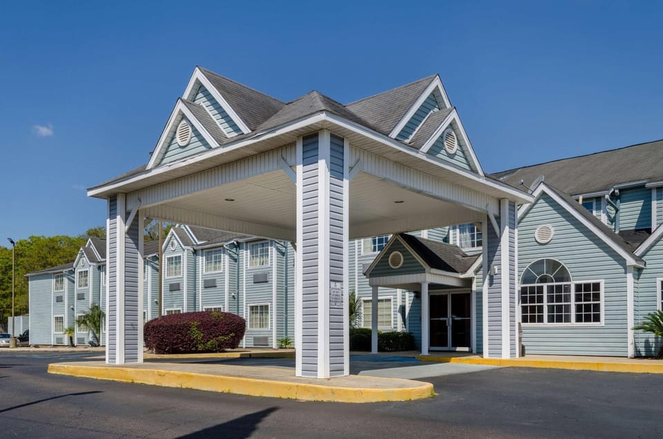 Property building, On site