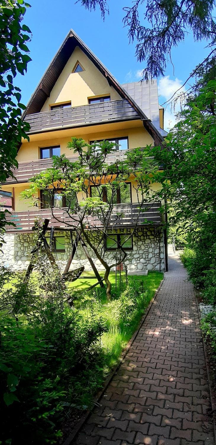 Property building, Garden