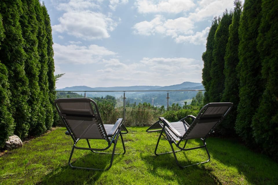 Garden view, Mountain view