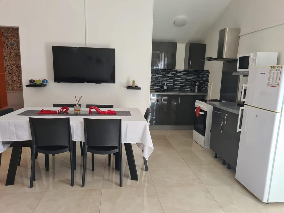 Dining area, oven, stove, kitchen